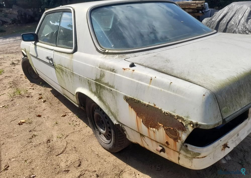 1980' Mercedes-Benz 280 photo #1