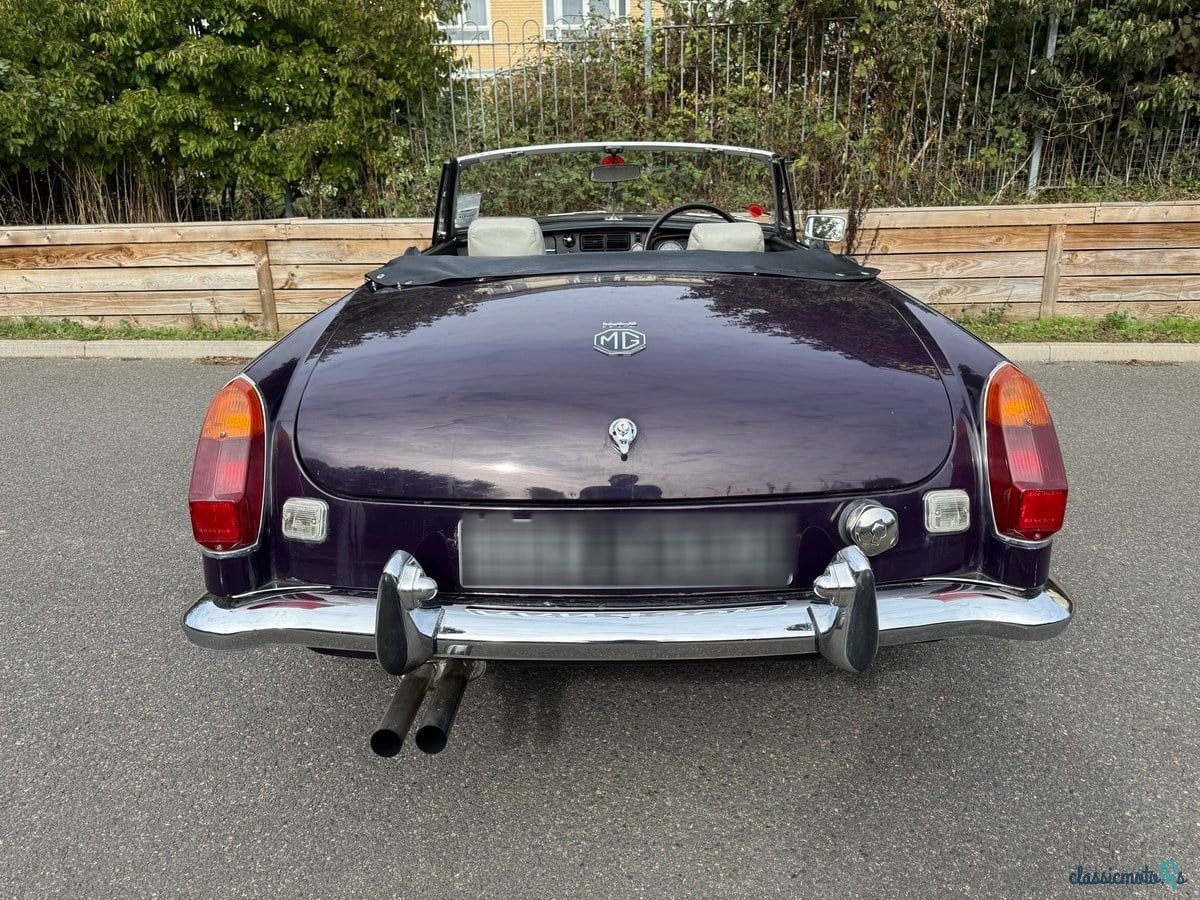 1972' MG Roadster photo #6