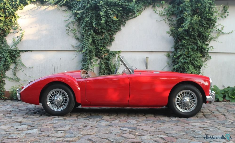 1962' MG MGA photo #4
