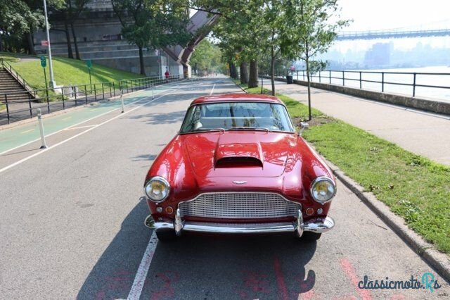 1959' Aston Martin DB4 photo #3