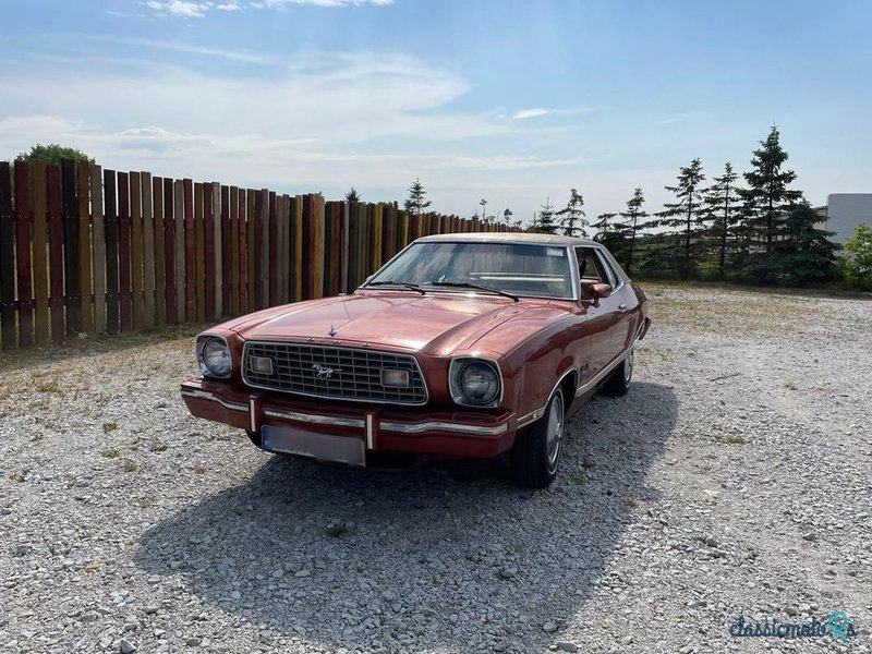 1975' Ford Mustang photo #2