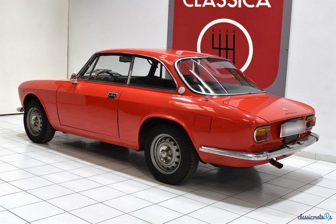 1975' Alfa Romeo Gt Junior photo #2