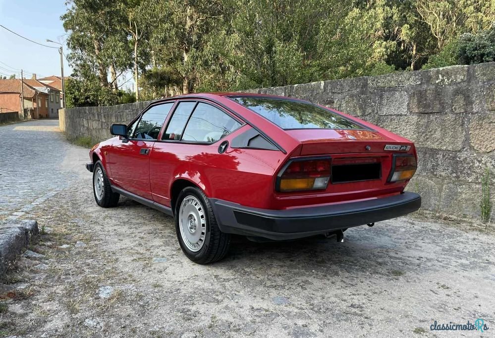 1982' Alfa Romeo GTV photo #6