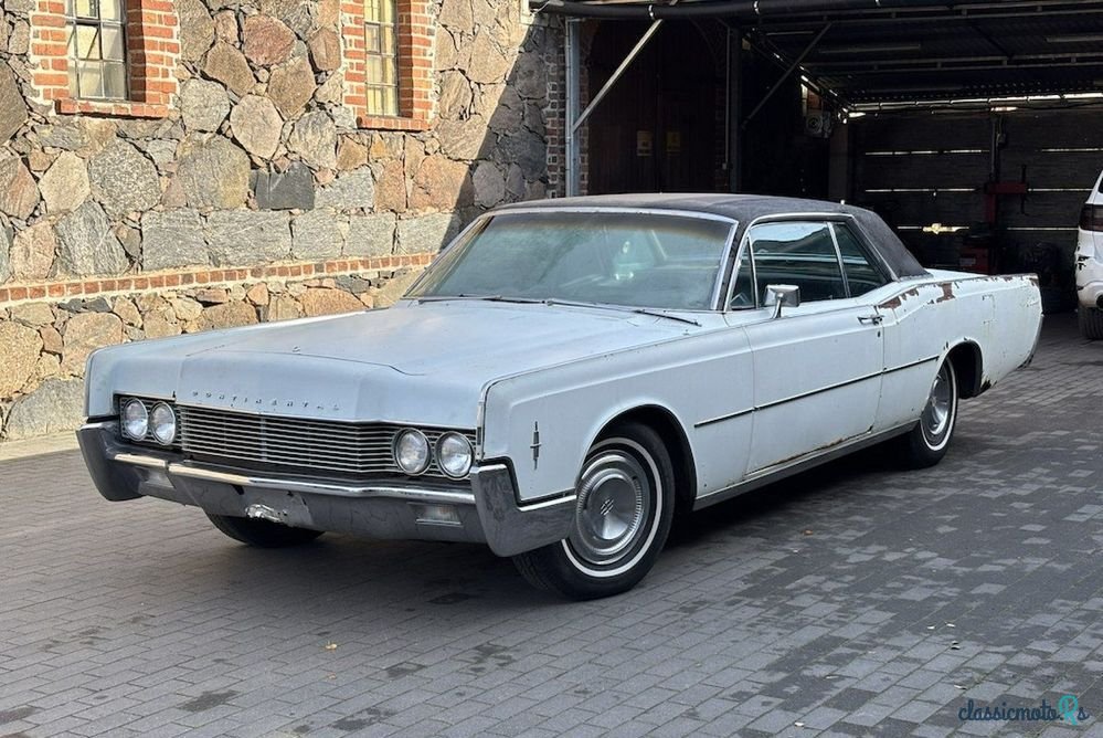 1966' Lincoln Continental photo #3