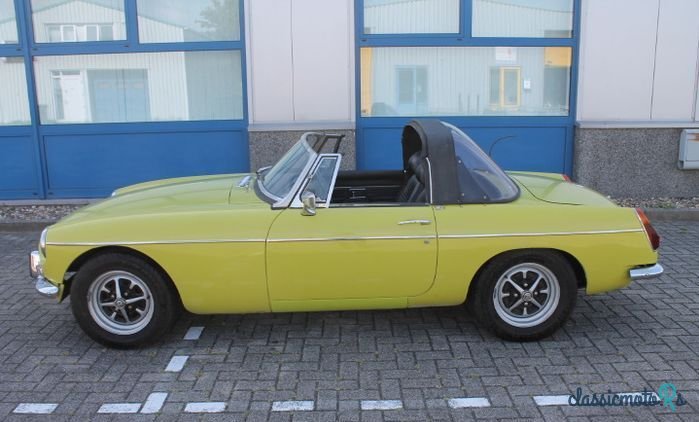 1971' MG MGB photo #3