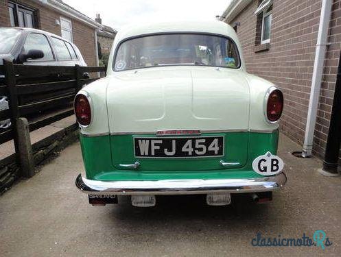 1958' Standard Pennant photo #4