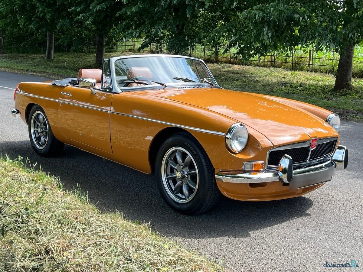1974' MG MGB photo #2
