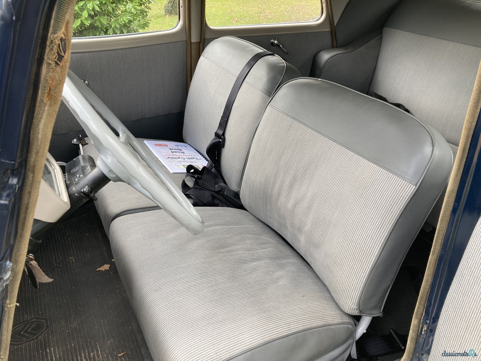 1956' Citroen Traction 11B photo #5