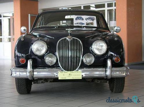 1967' Jaguar Mk2 photo #3
