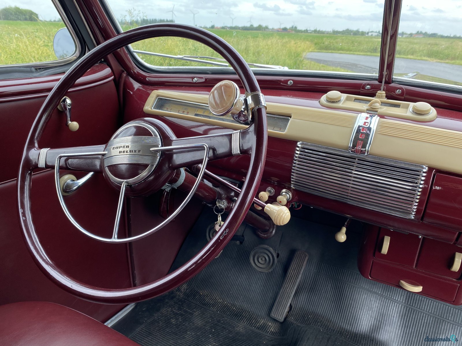 1941' Ford Deluxe photo #6