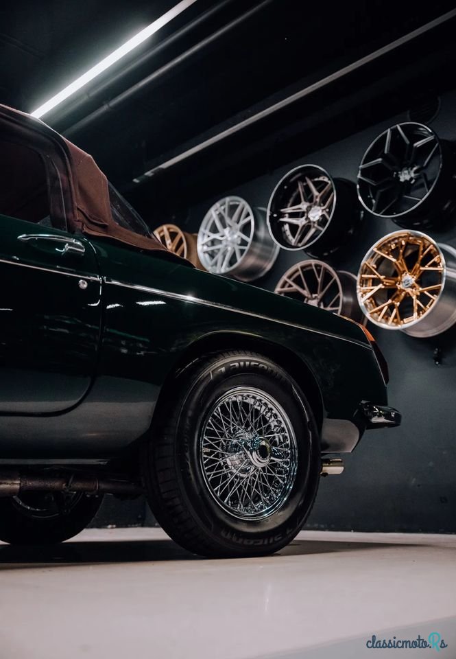 1971' MG MGB photo #3