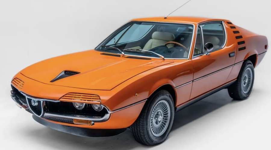 Alfa Romeo Montreal