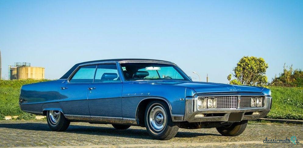 1970' Buick 225 Custom 4 Door photo #1