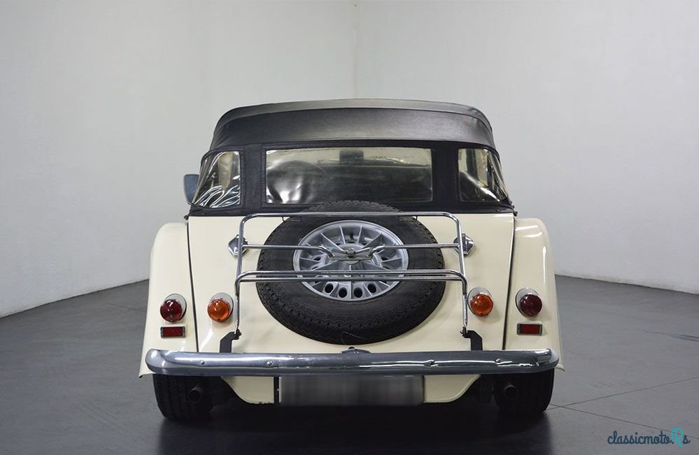 1976' Morgan Plus 8 photo #4