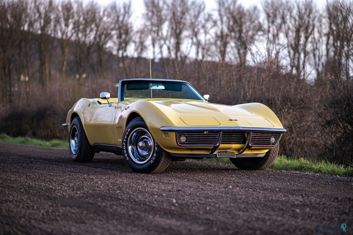 1968' Chevrolet Corvette photo #1