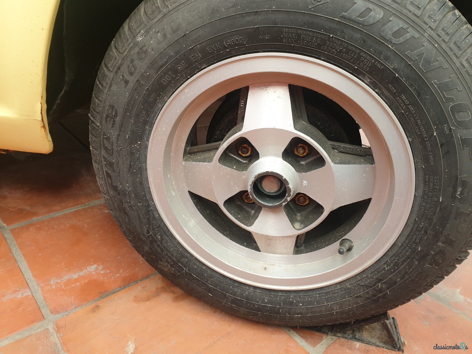 1973' Datsun 1200 photo #7