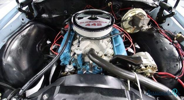 1970' Oldsmobile Cutlass photo #4