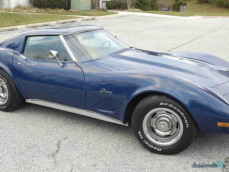 1975' Chevrolet Corvette photo #2