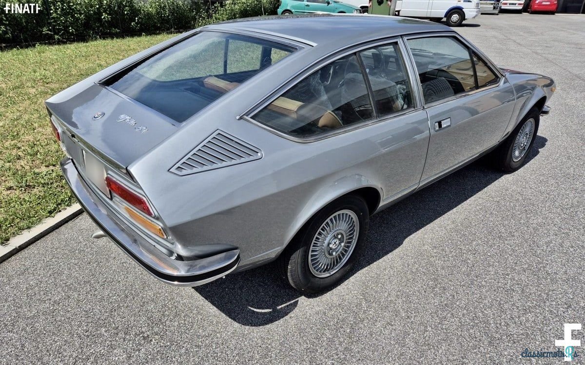 1975' Alfa Romeo Alfetta photo #5