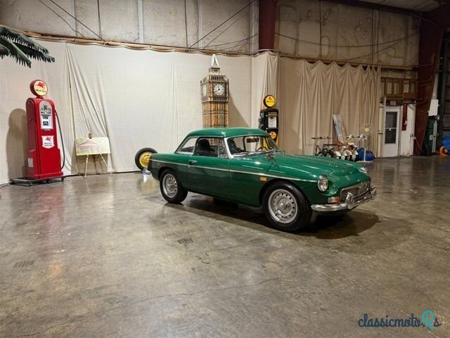 1969' MG MGC photo #1