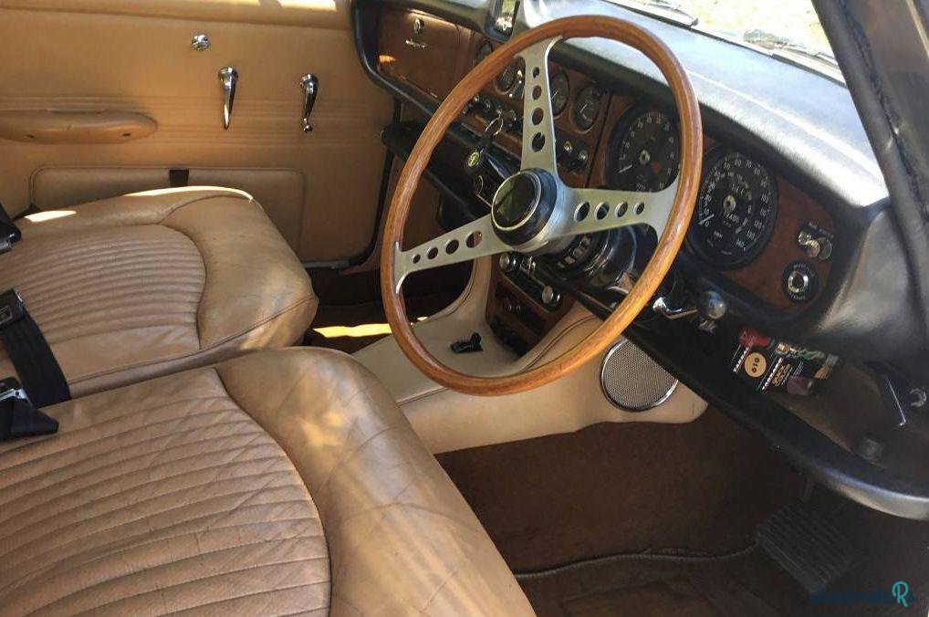 1969' Jaguar Daimler photo #5