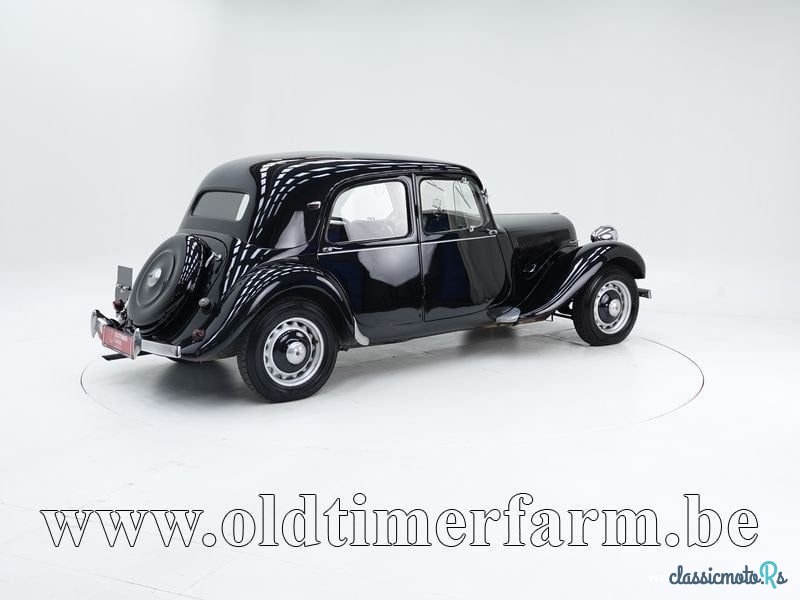 1947' Citroen Traction Avant photo #2