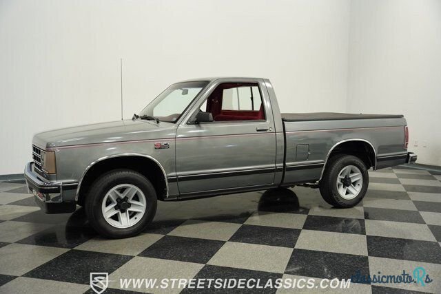 1988' Chevrolet S10 Pickup photo #4