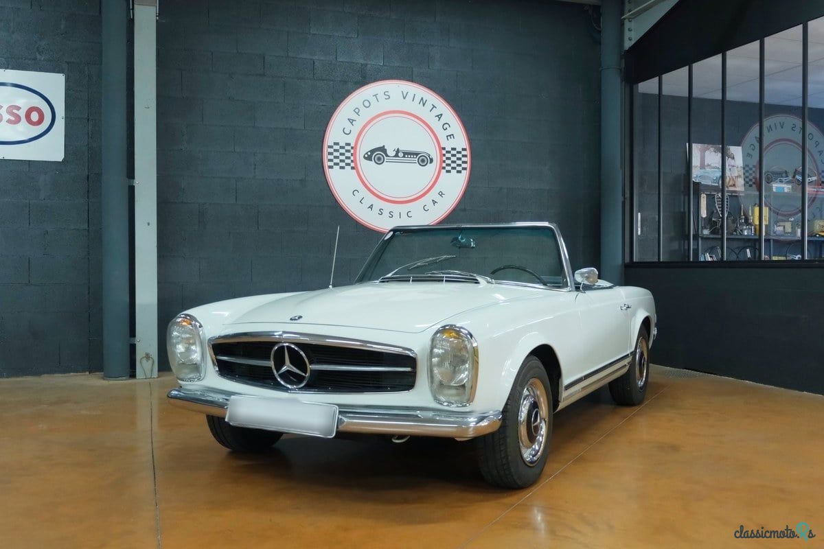 1965' Mercedes-Benz 230 photo #1