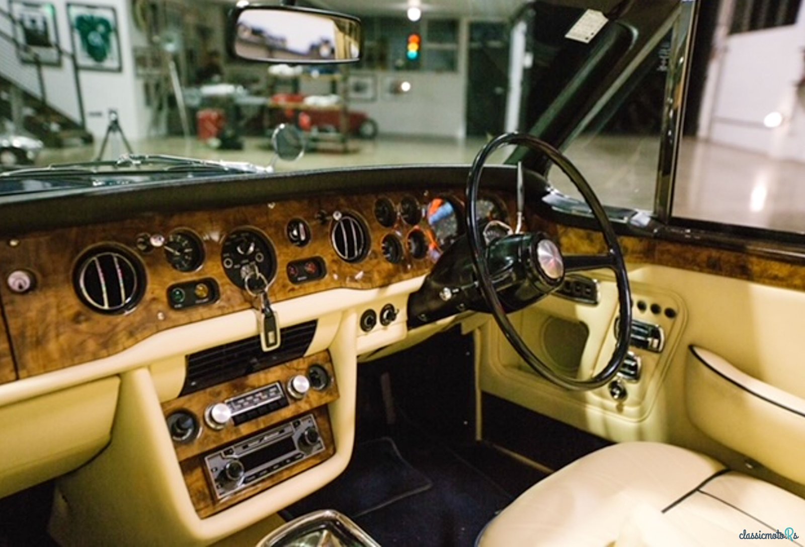 1973' Rolls-Royce Corniche photo #3