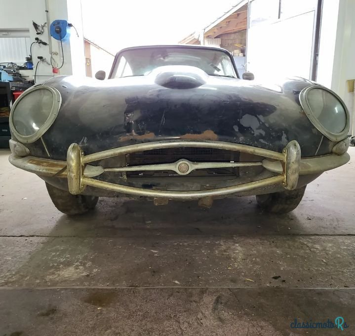 1966' Jaguar E-Type photo #2