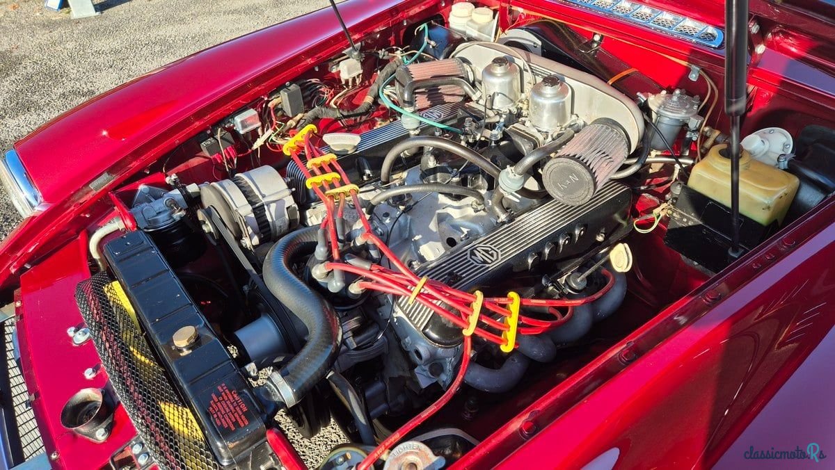 1973' MG MGB photo #4