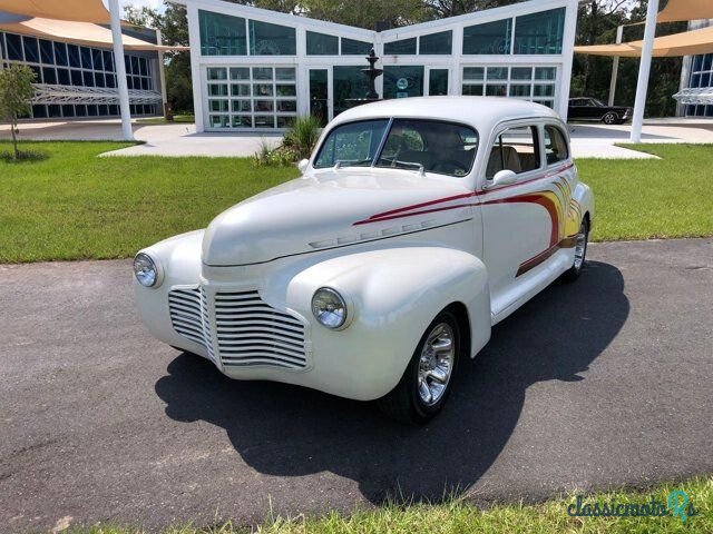 1941' Chevrolet photo #1