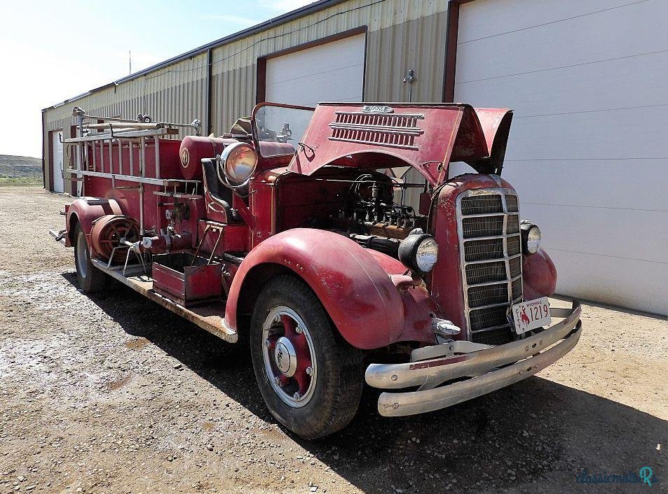 1937' Mack Custom photo #3