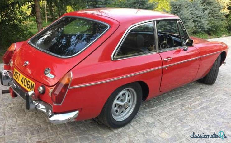 1973' MG MG B GT photo #3