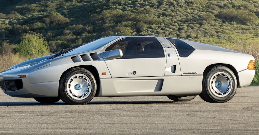 Isdera Imperator 108i