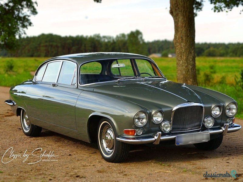 1962' Jaguar Mark X photo #1