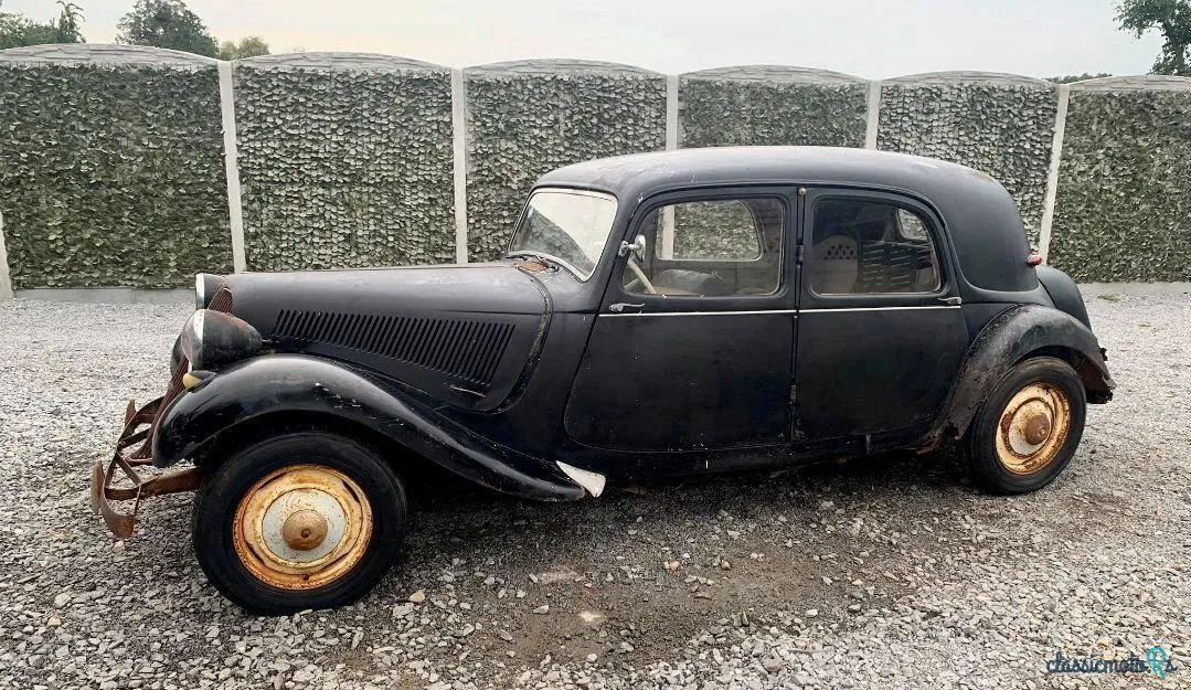 1956' Citroen Traction 11B For Sale. Poland