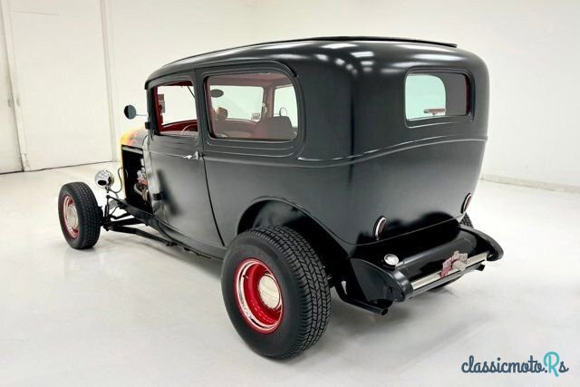 1932' Ford Deluxe photo #3
