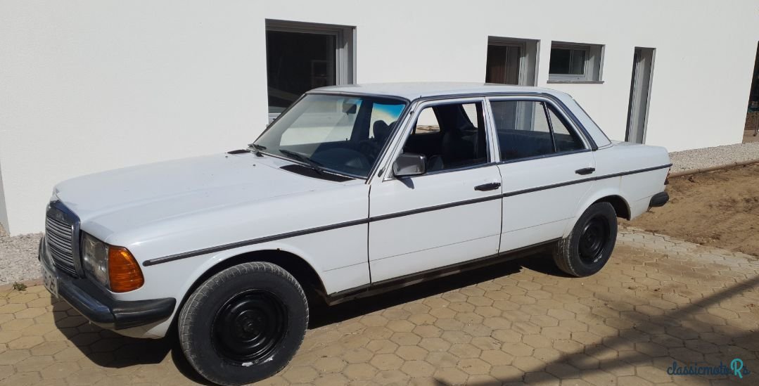 1976' Mercedes-Benz 300 photo #5