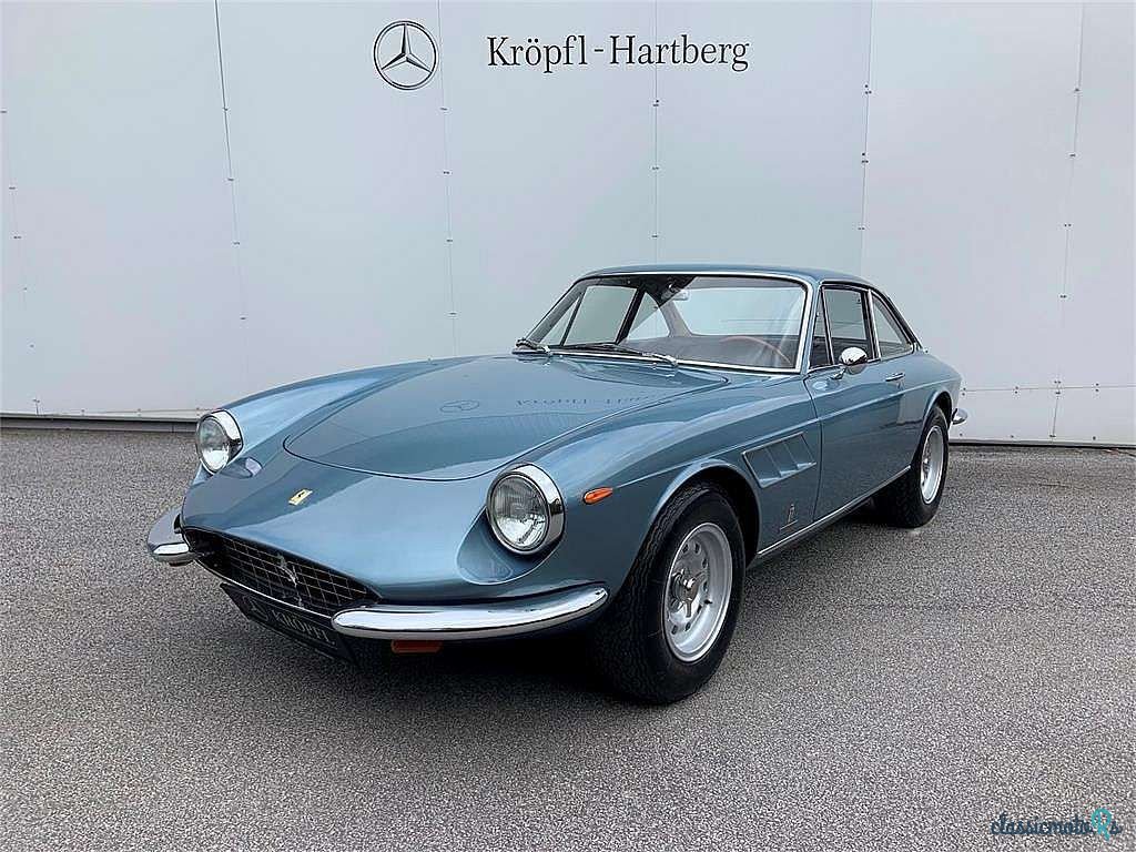 1967' Ferrari Modena 330 GT photo #1