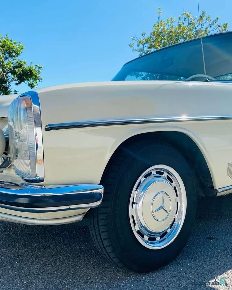 1970' Mercedes-Benz 220 photo #4