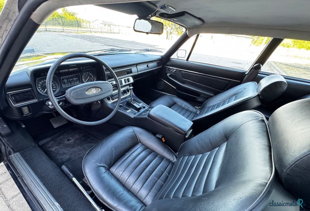 1976' Jaguar XJS photo #5