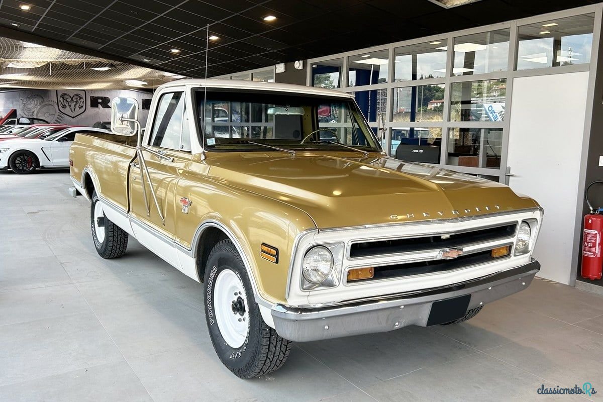 1968' Chevrolet C20 photo #3