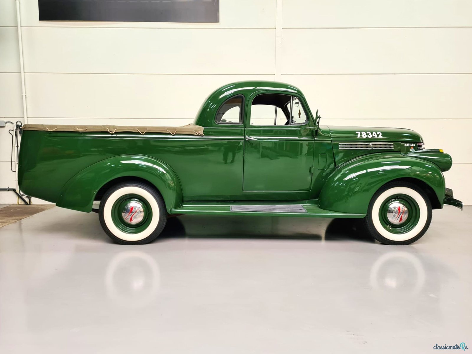 1944' Chevrolet Holden Ute photo #1
