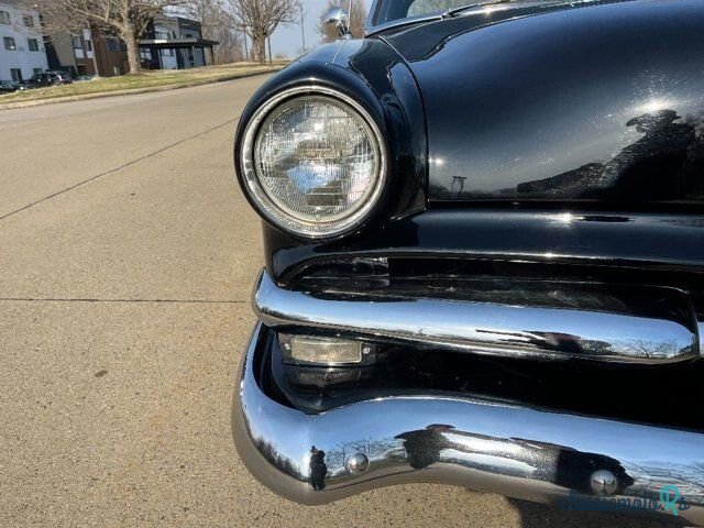1953' Ford Crestline photo #5
