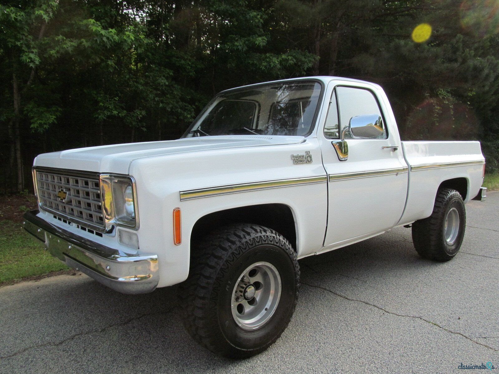 1975' Chevrolet C/K Truck photo #2