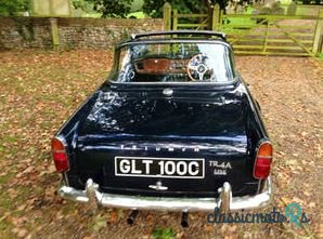 1965' Triumph TR4 photo #1