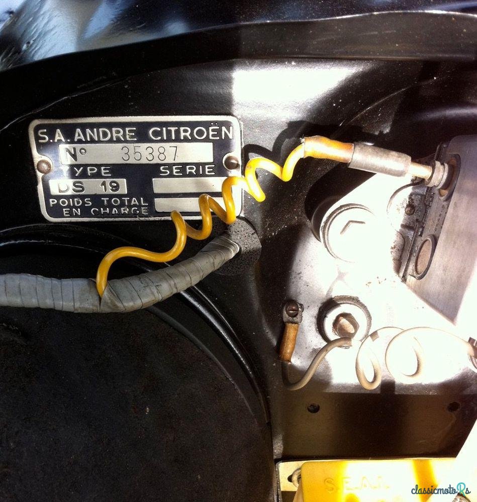 1958' Citroen DS photo #2