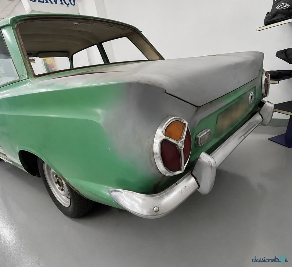 1962' Ford Cortina photo #3