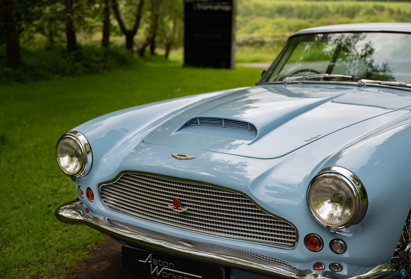 1958' Aston Martin DB4 photo #2